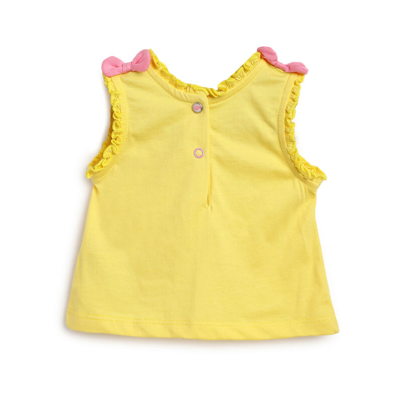 Girls Medium Yellow Printed Outfit with Short Pants image number 1